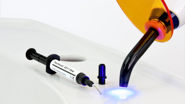 Kerasys® LC - lichthärtendes Reparatur System für Sanitärkeramik und Porzellan